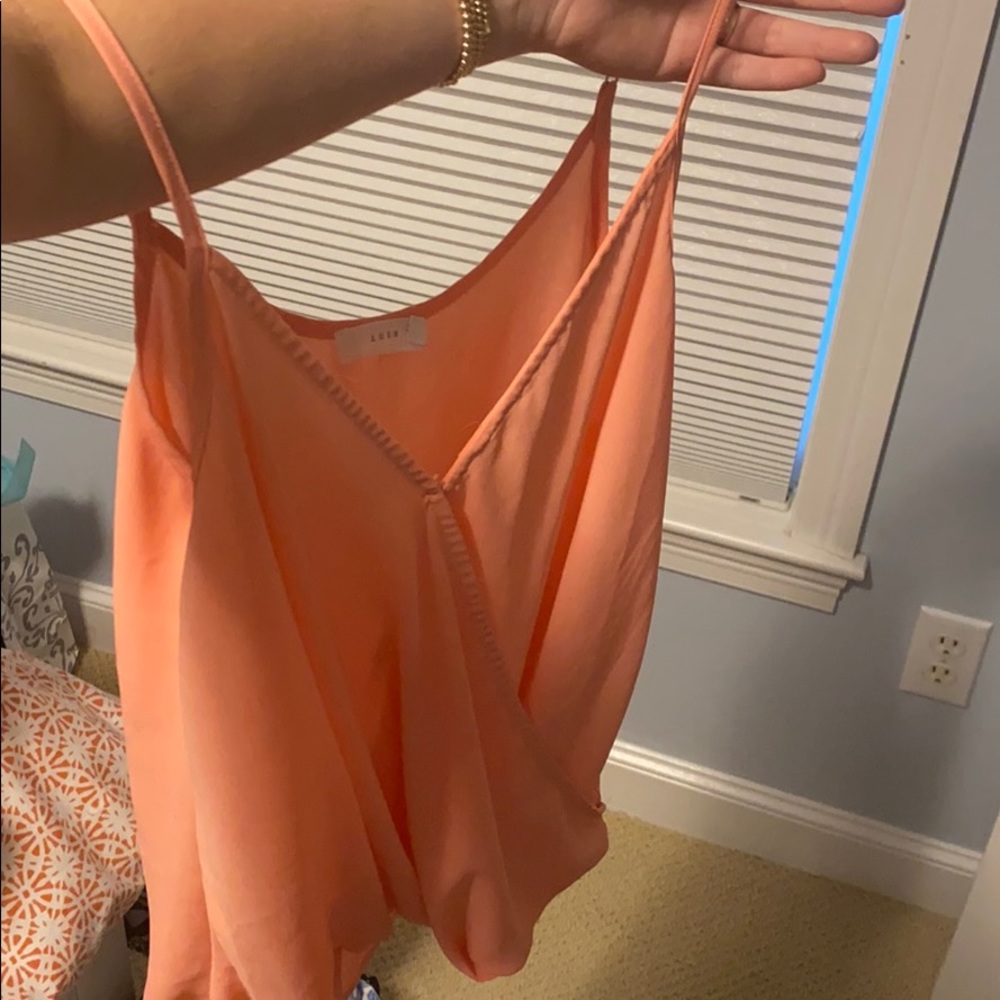 Peach cross top